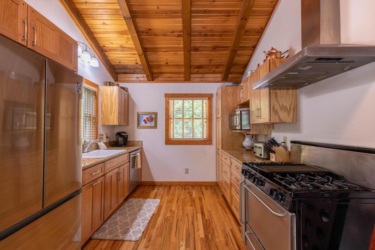 Knotty Pine Villa เวสต์เจฟเฟอร์สัน ภายนอก รูปภาพ