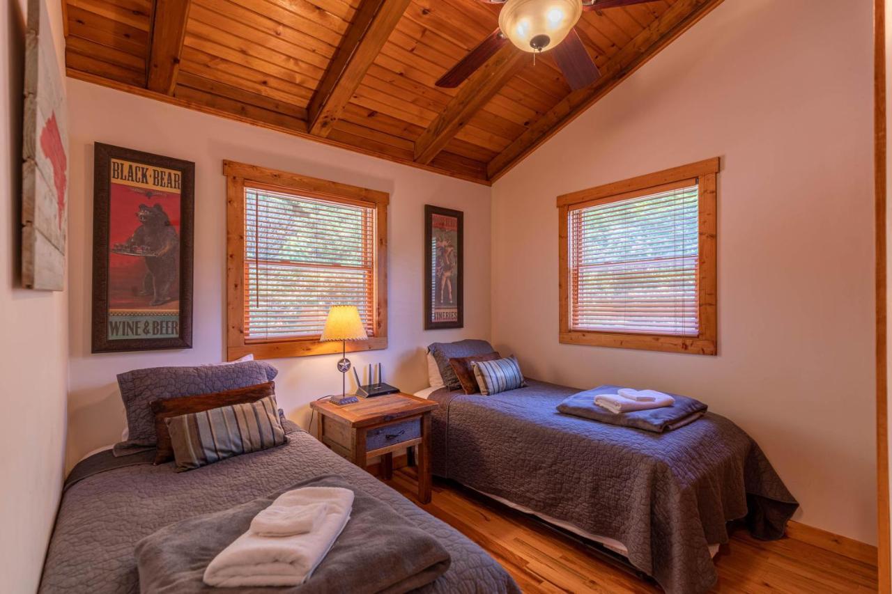 Knotty Pine Villa เวสต์เจฟเฟอร์สัน ภายนอก รูปภาพ