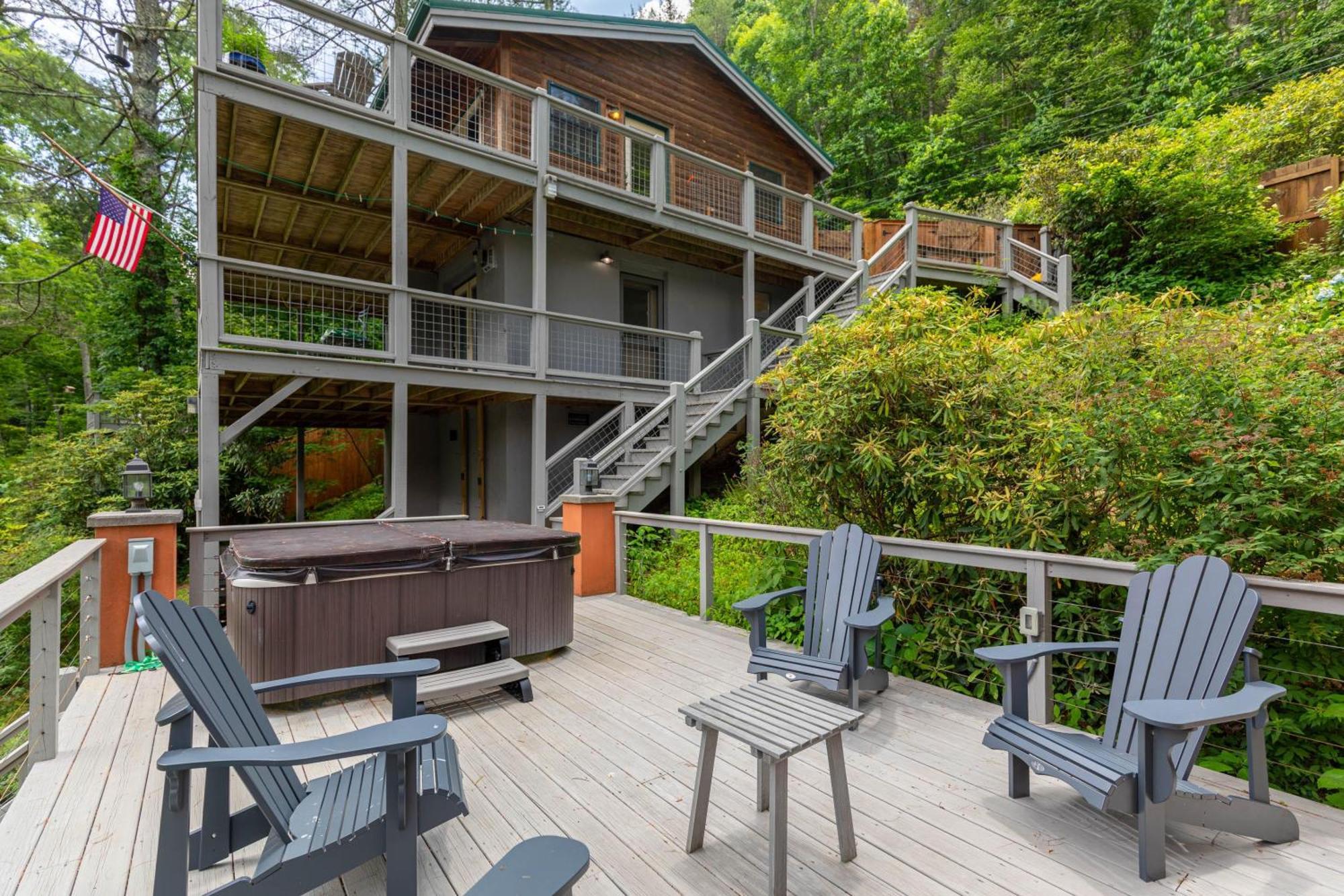 Knotty Pine Villa เวสต์เจฟเฟอร์สัน ภายนอก รูปภาพ